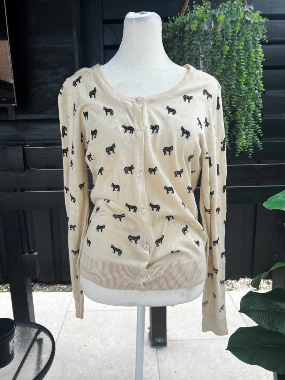 Sybilla Basics Zebra Graphic Print cream button up cardigan blouse MEDIUM